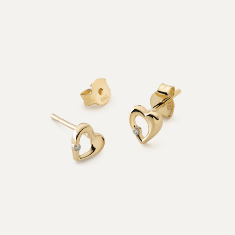 Gold earrings with small heart