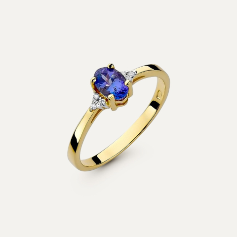 Gold ring with oval sapphire and diamonds - Retro