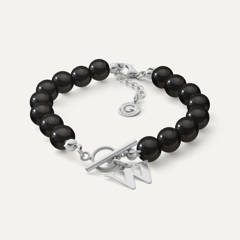 Armband mit schwarzen Perlen und Buchstabe, 925er Silber