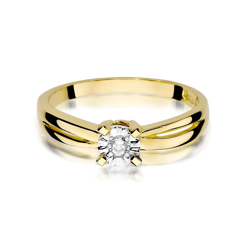 Gold ring with diamond in a frame - Classic                                    