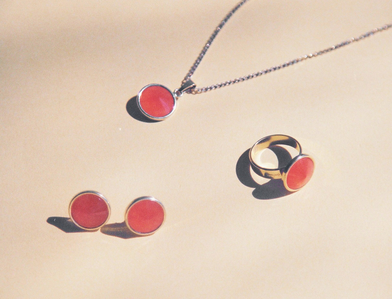 Schmuck aus Stein Schmuck aus Stein