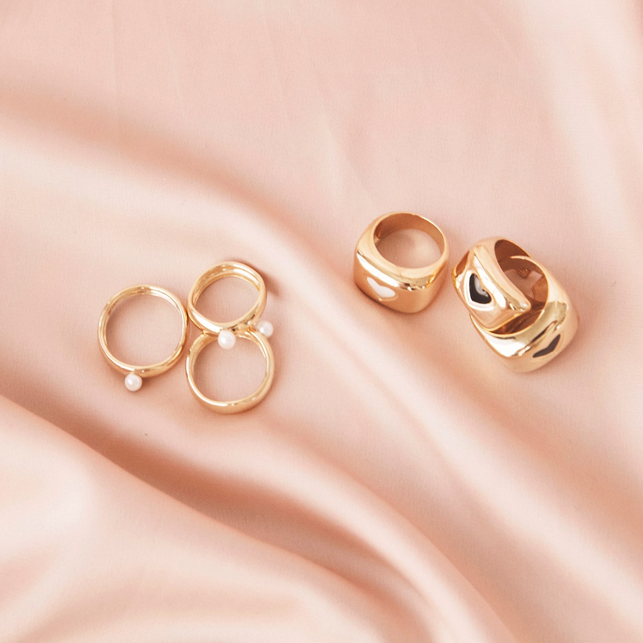 Ring mit einer Perle Ring mit einer Perle